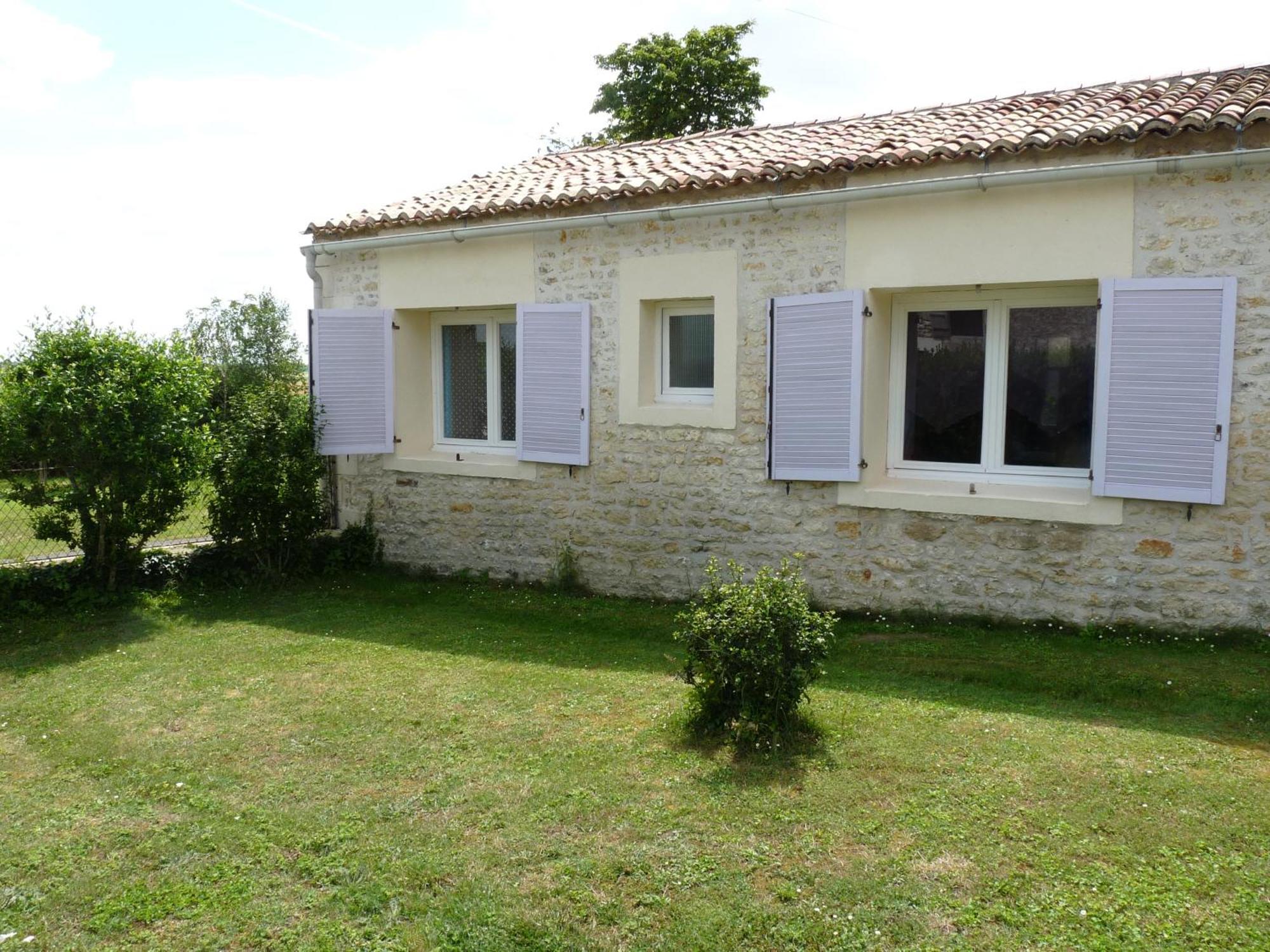 Gites Chez Belliveau Meursac 外观 照片