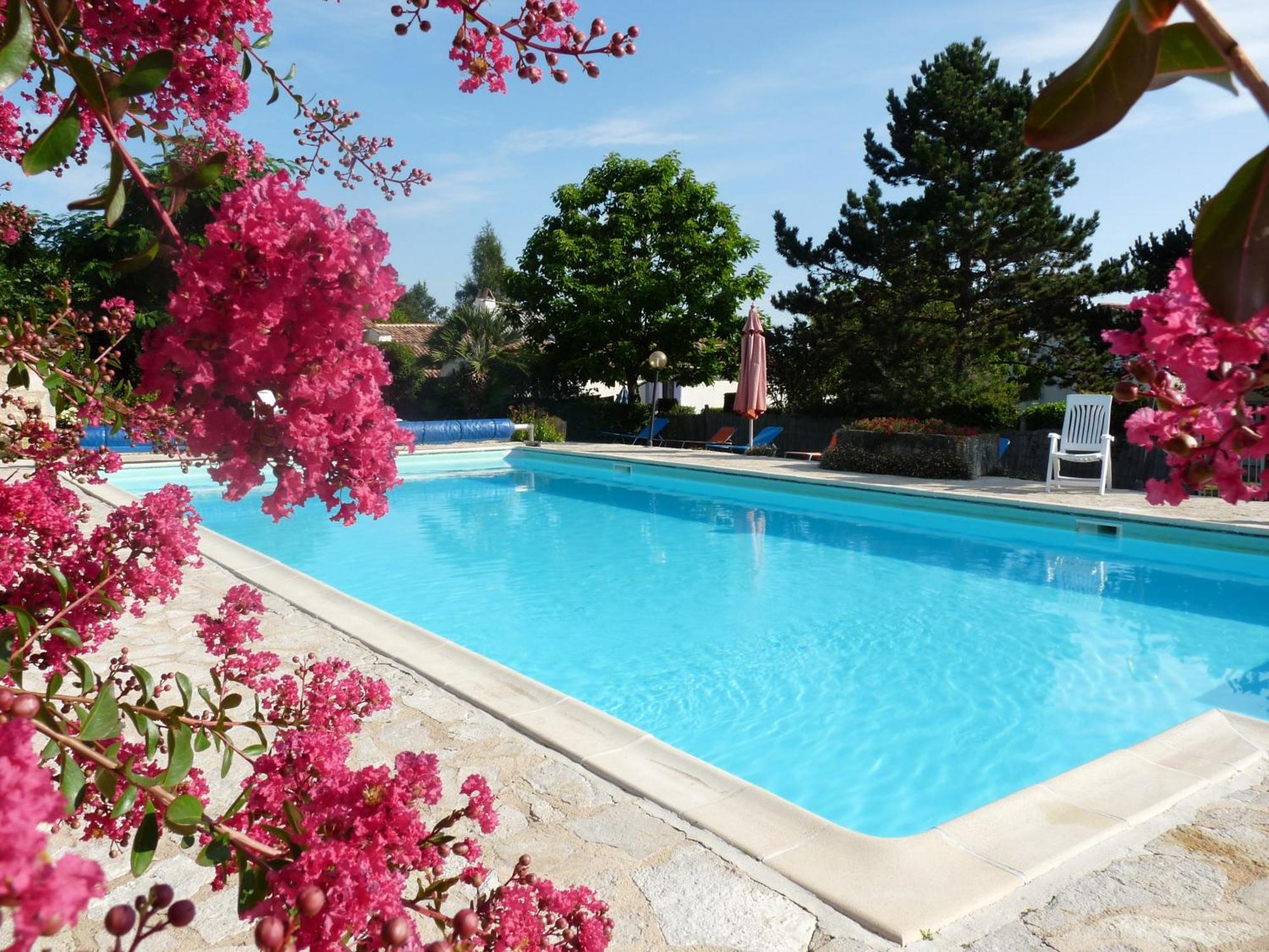 Gites Chez Belliveau Meursac 外观 照片