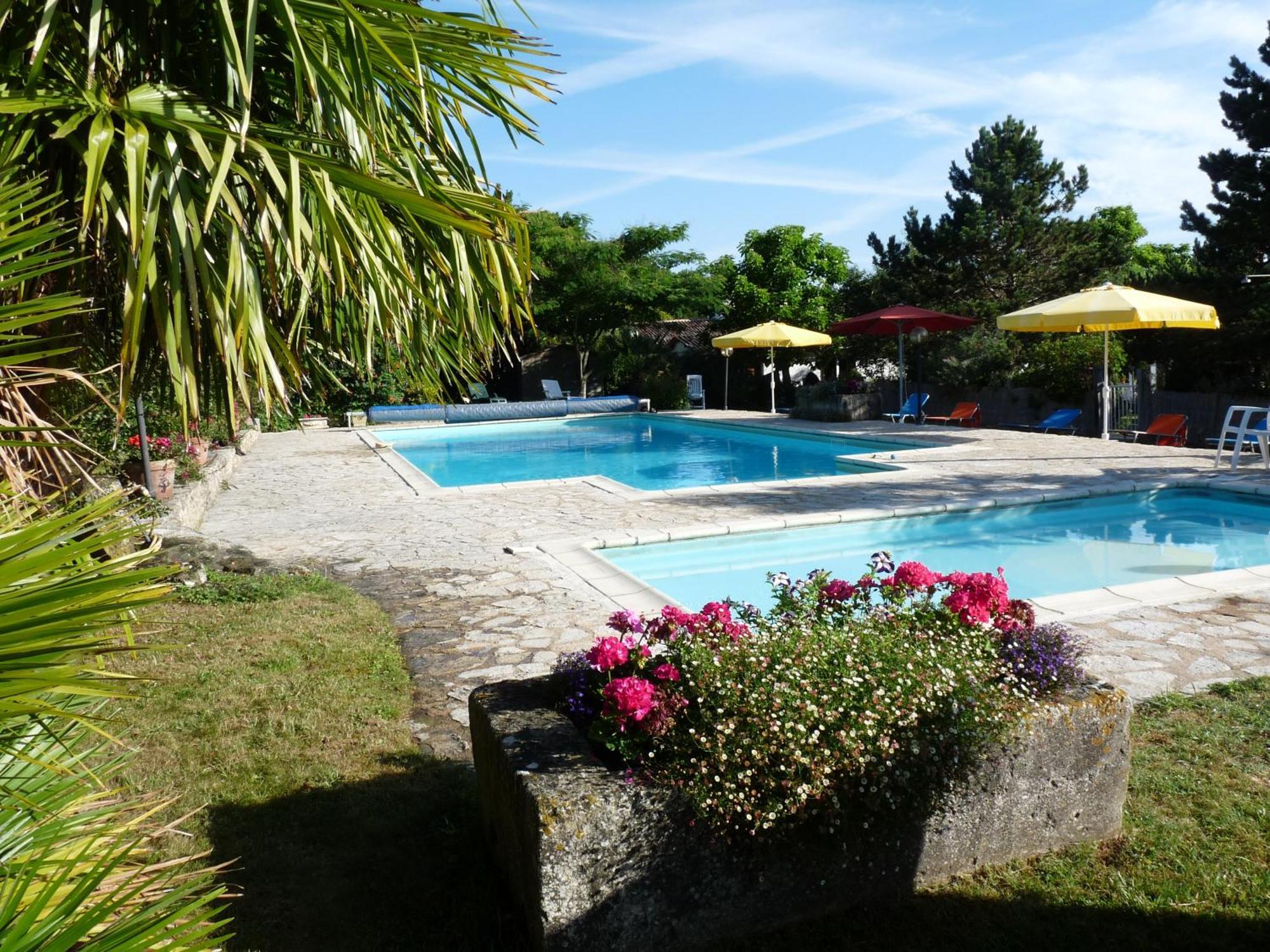 Gites Chez Belliveau Meursac 外观 照片